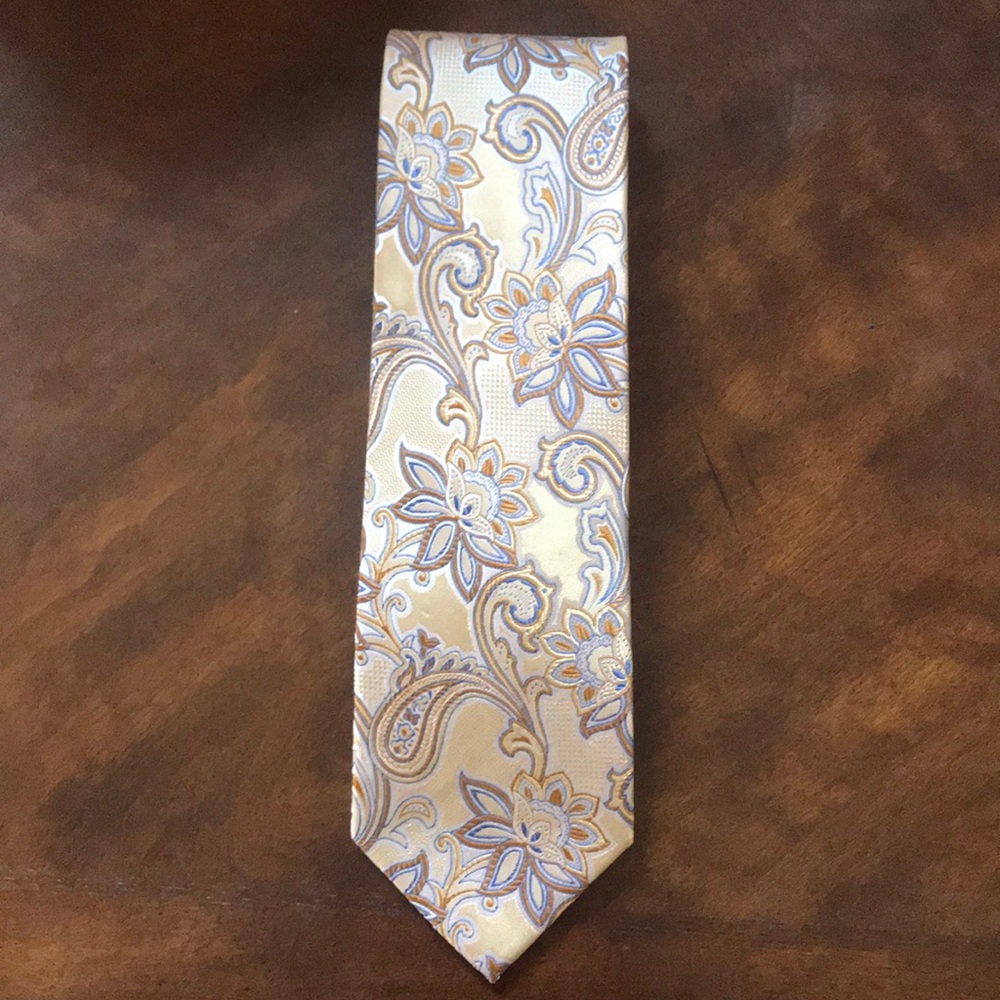 Geoffrey Beene paisley tie.